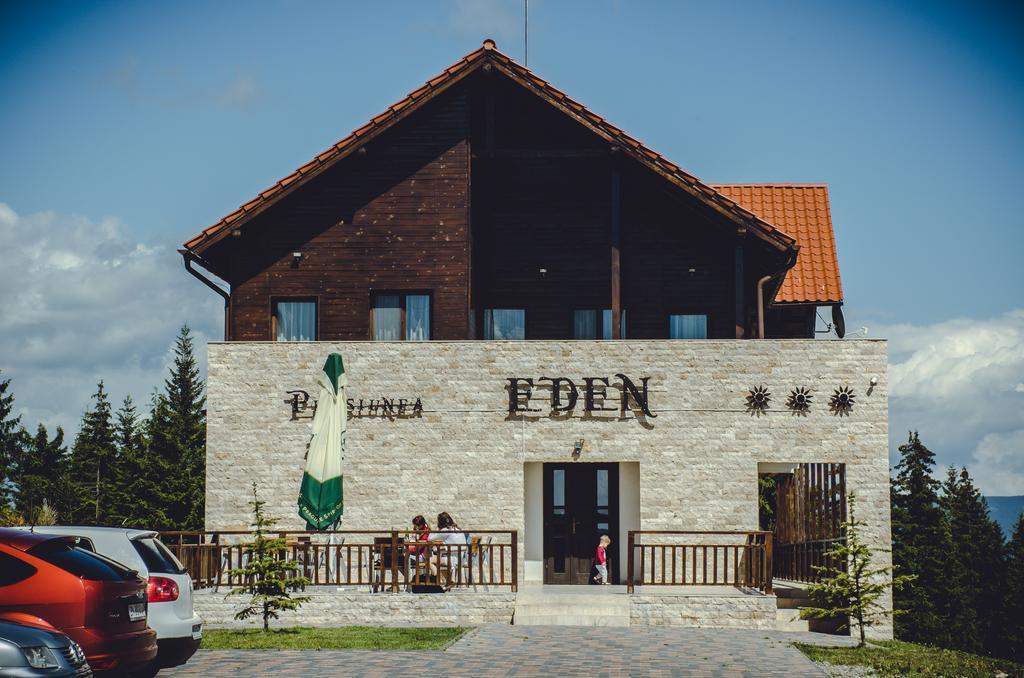 Pensiunea Agroturistica Edenピアトラ・フントゥネレ エクステリア 写真
